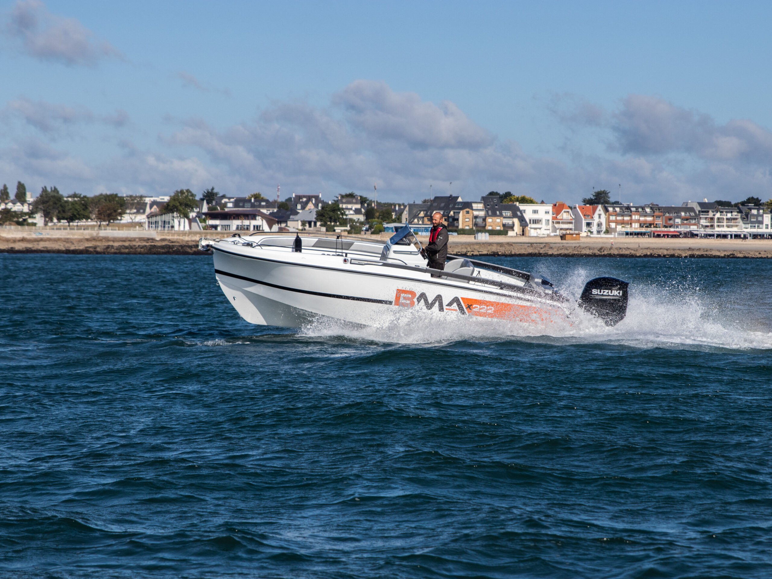 BMA X222 au large de Lorient